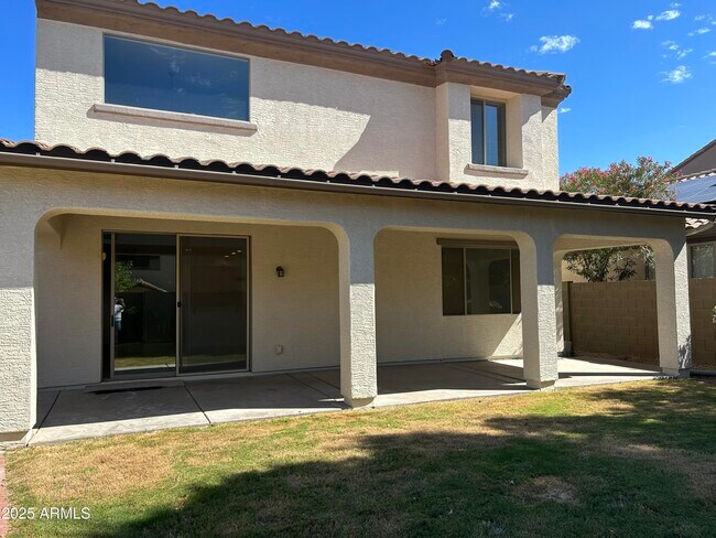 Building Photo - 4403 W Powell Dr