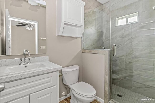 Building Photo - 16 Beverly Ave