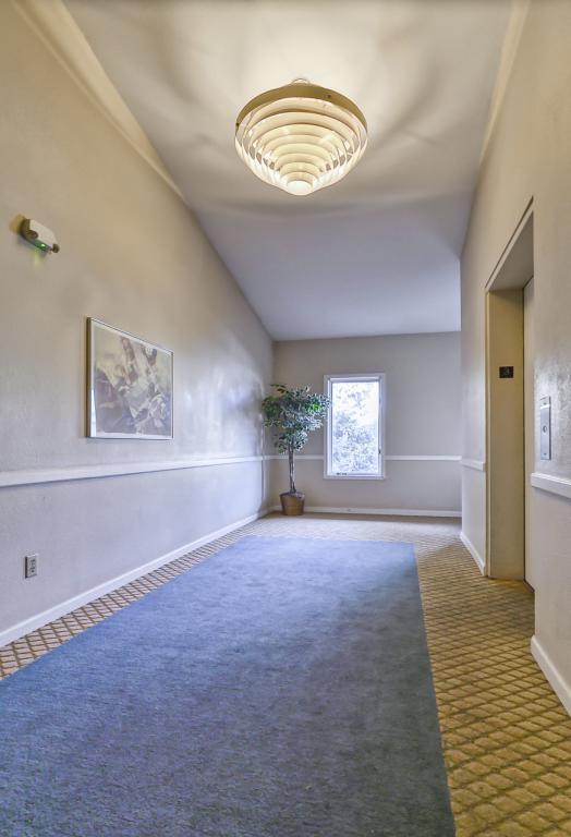 Building Photo - 6435 S Dayton St, #304