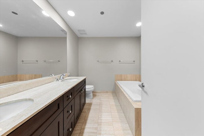 Building Photo - 530 N Lake Shore Dr