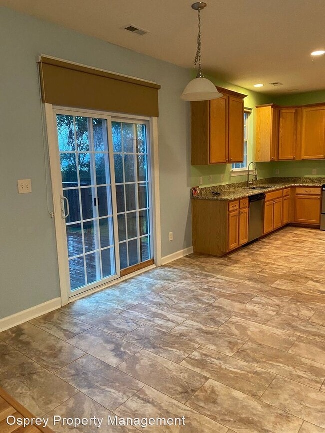 Building Photo - 4 br, 2.5 bath House - 5400 Ann Arbor Lane