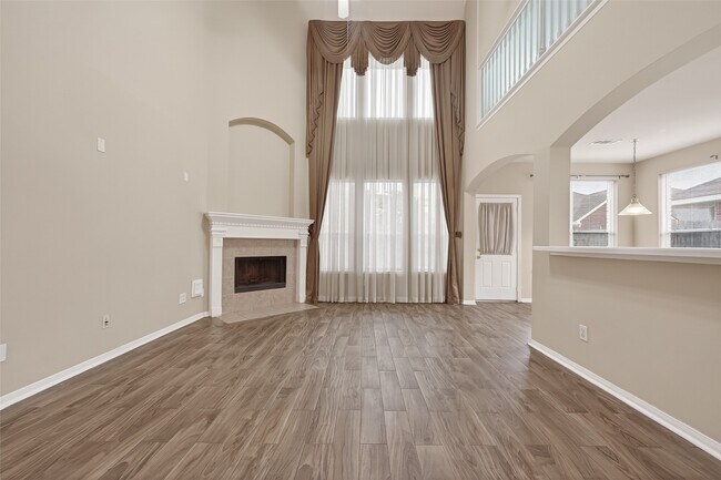 Building Photo - 4623 Russett Ln