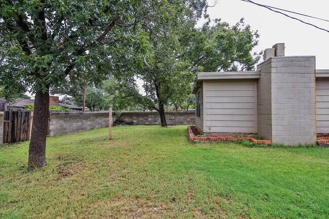 Building Photo - 3408 38th St