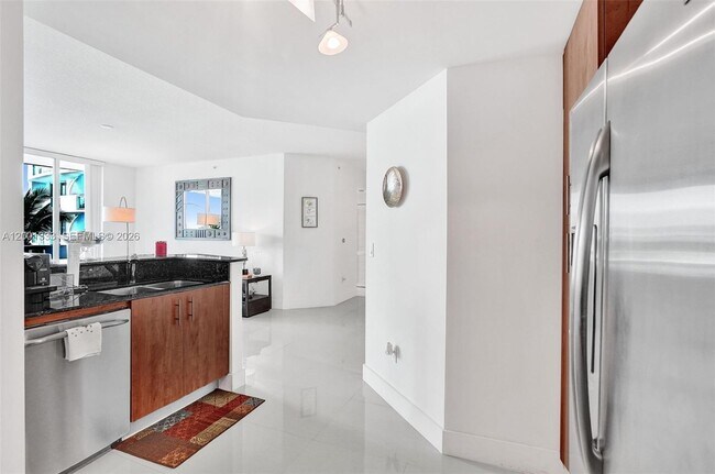 Building Photo - 7900 Harbor Island Dr