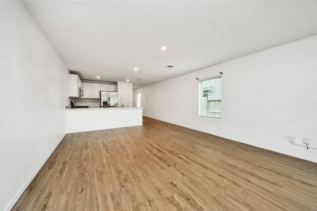 Building Photo - 18915 Sorento Bay Ln