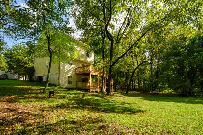 Building Photo - 144 Midland Rd