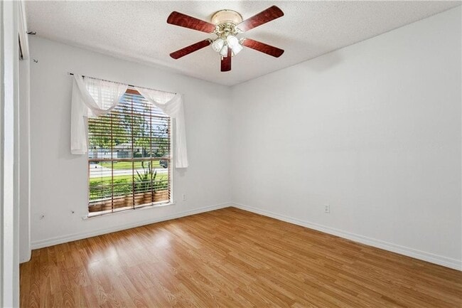 Building Photo - 1705 Kings Row