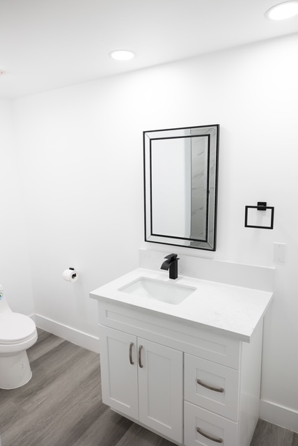 Building Photo - 53130 Avenida Mendoza