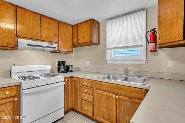 Building Photo - 549 Brielle Rd