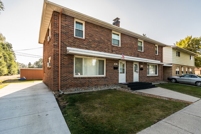 Building Photo - Valley Home Duplexes