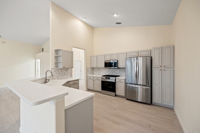 Building Photo - 6234 Sturbridge Ct