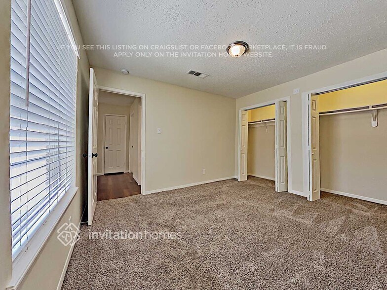 Building Photo - 13414 Pantano Dr