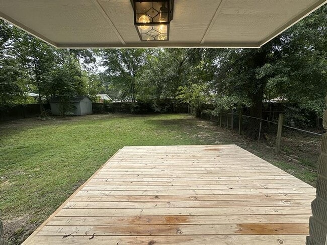 Building Photo - 2533 Chelsea Dr