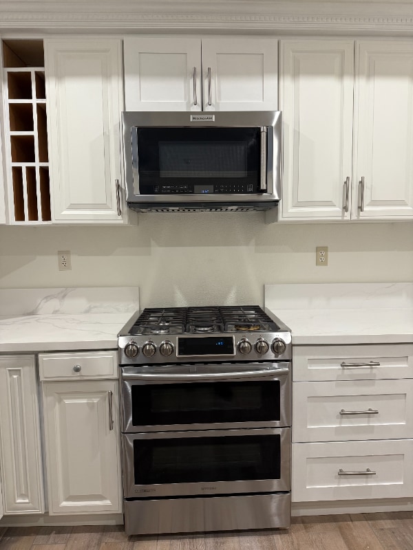 Building Photo - 13652 Perry Ann Cir