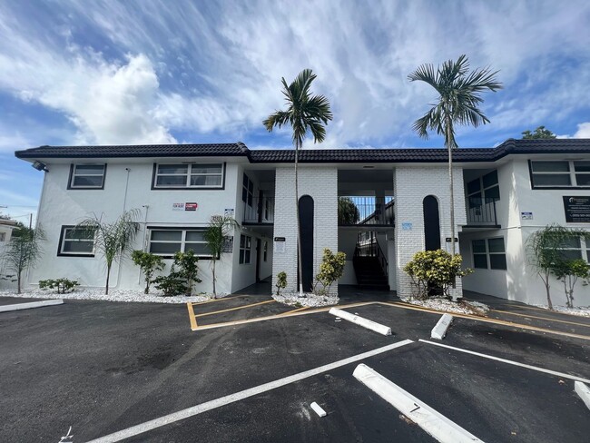 Building Photo - 2500 Johnson Street