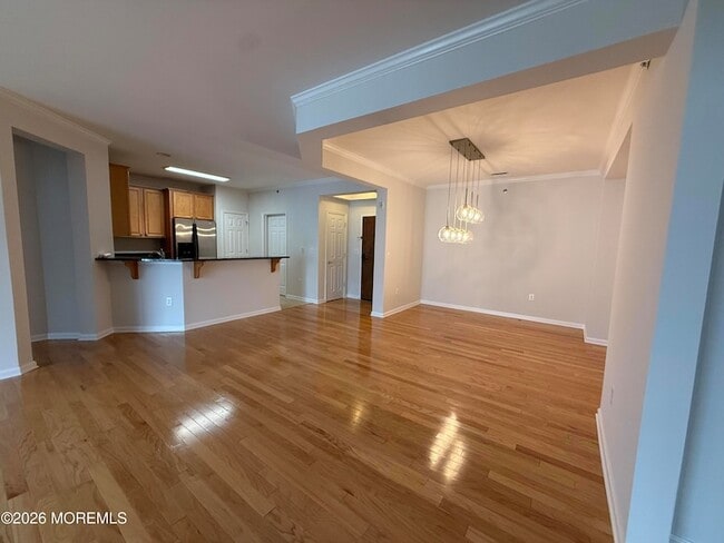 Building Photo - 33 Cooper Ave