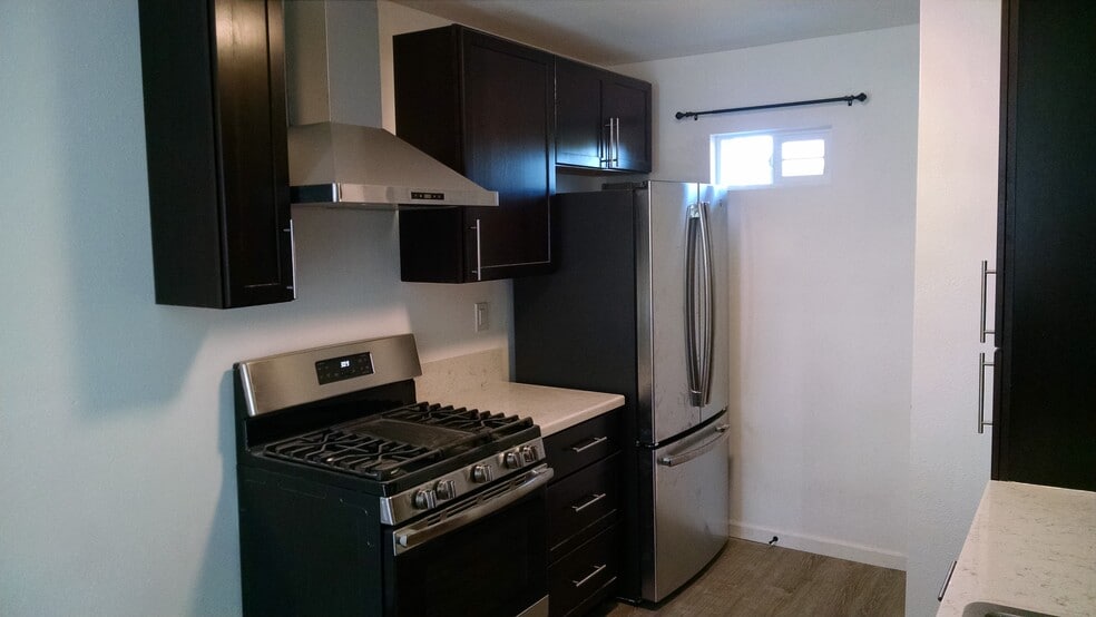 Building Photo - 3083 Mission Village Dr