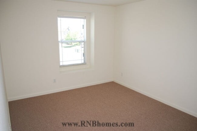 Building Photo - 6301 Bluebill Ct