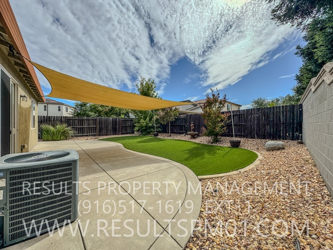 Building Photo - Newly Upgraded West Roseville 4 Bed 3 Bath...