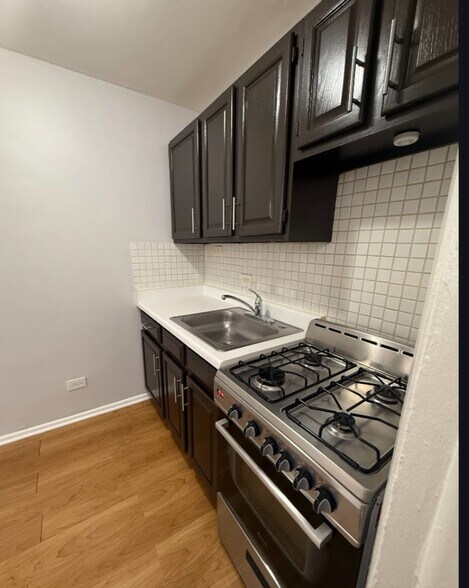 Building Photo - 4613 N Beacon St