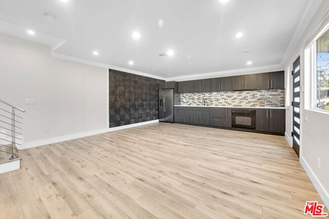 Building Photo - 4538 Dempsey Ave