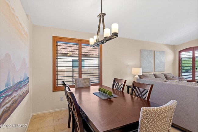 Building Photo - 4906 N Sabino Gulch Ct