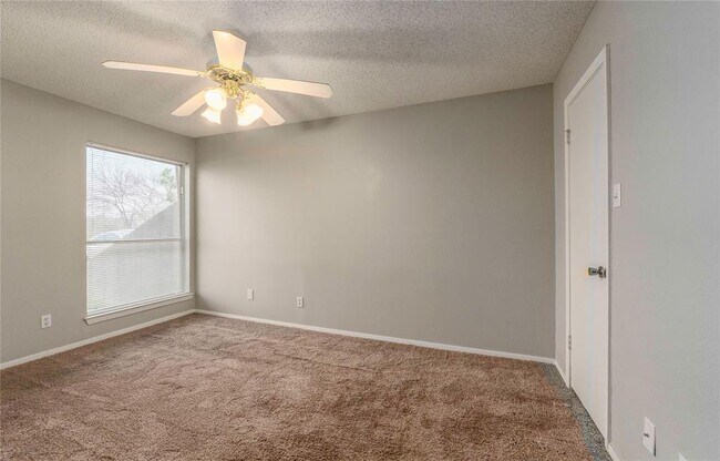 Building Photo - 6903 Deatonhill Dr