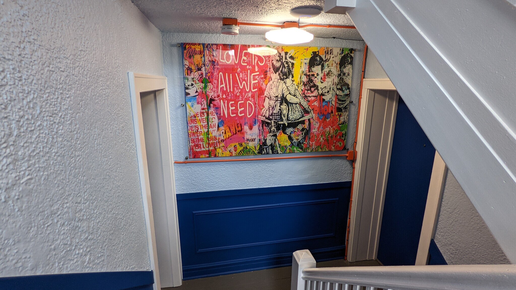 Building Photo - 7416 N Rogers Ave