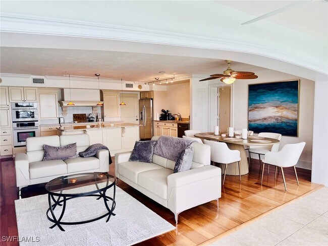 Building Photo - 2750 Gulf Shore Blvd N