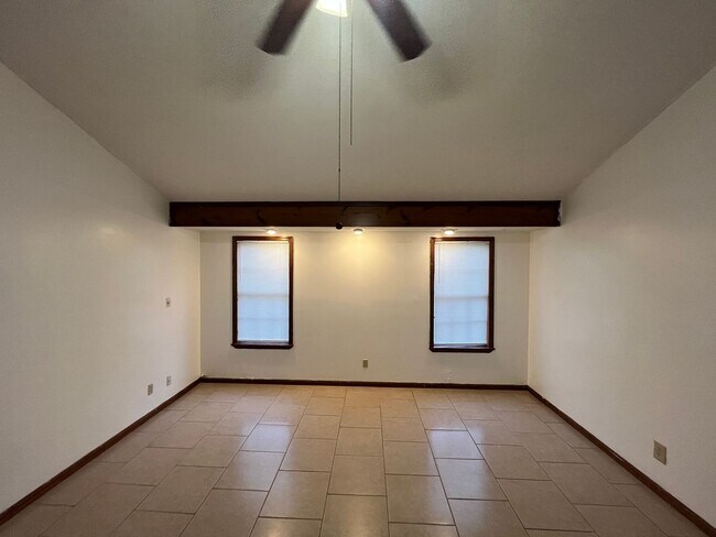 Building Photo - 3438 Ashurst Dr