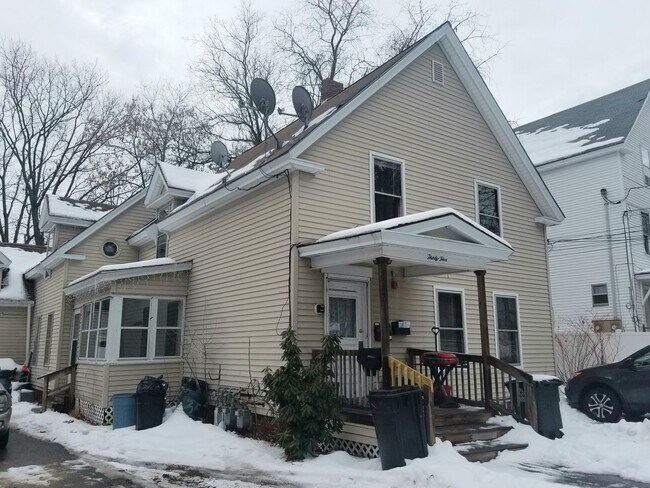 Building Photo - 35 Merrimac St