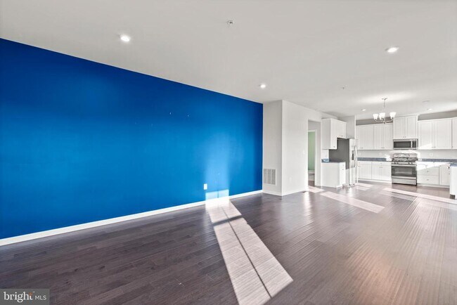 Building Photo - 311 Sunrise Ct