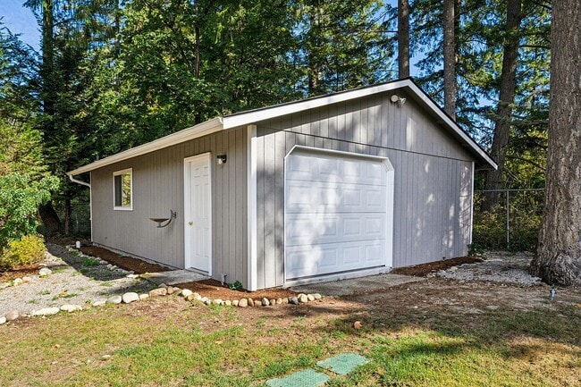 Building Photo - 15518 SE 304th Pl