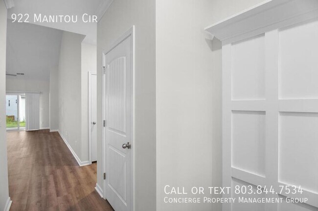 Building Photo - 922 Manitou Cir