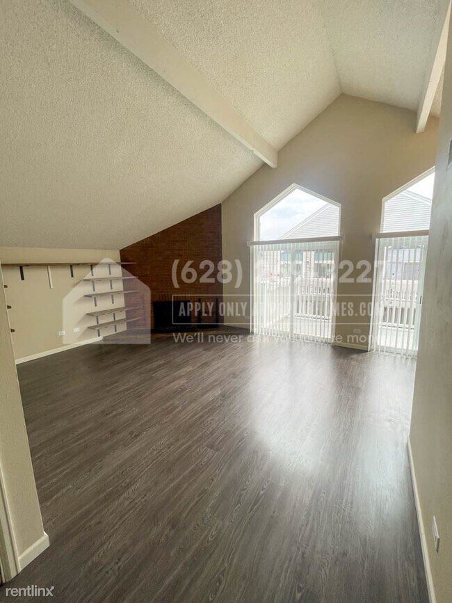 Building Photo - 1 br, 1 bath Condo - 3337 S Monaco Pkwy Un...