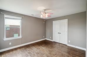 Building Photo - 6217 Larkspur Ln