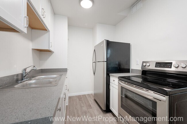 Building Photo - Upgraded Sherman Heights 1 Bedroom, Availa...