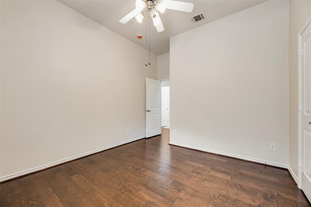 Building Photo - 12811 Greenhaven Dr