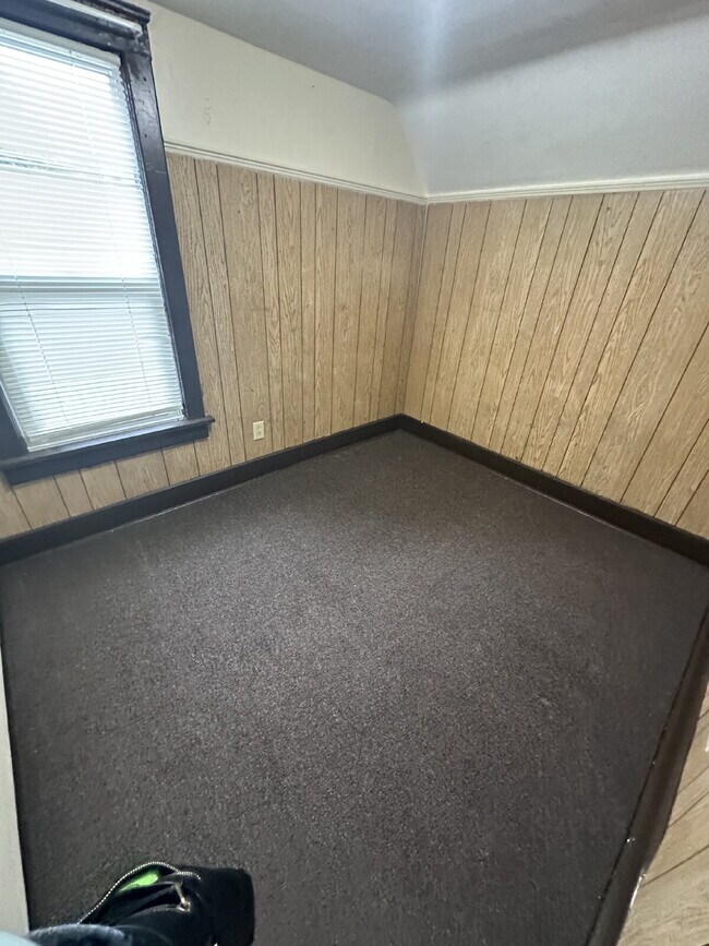 Building Photo - 1109 White Ave