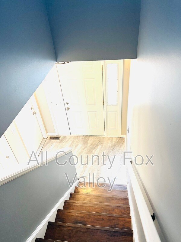 Building Photo - 7160 Center Ave