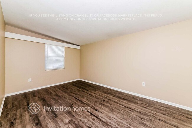 Building Photo - 6218 Nutmeg Ave