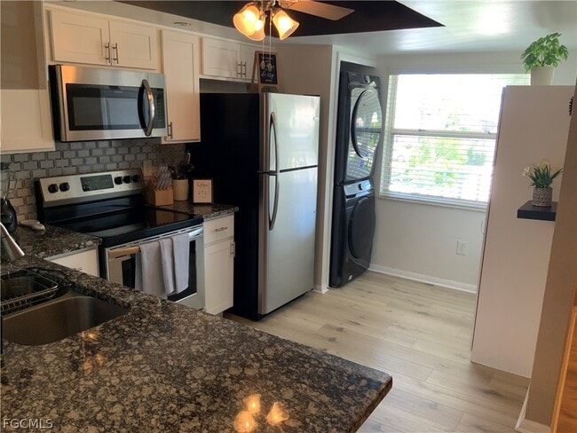 Building Photo - 839 SW 48th Terrace