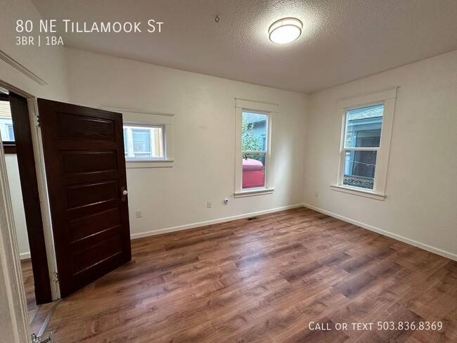 Building Photo - Amazing Unit in the Elliot Neighborhood!