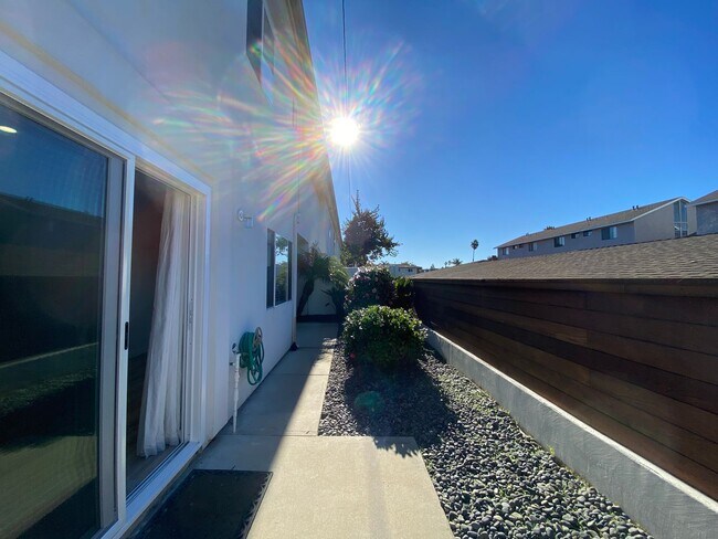 Building Photo - Beautiful Remodeled Home in Carlsbad Village!