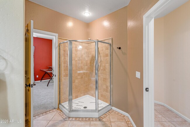 Building Photo - 4335 E Fox Cir