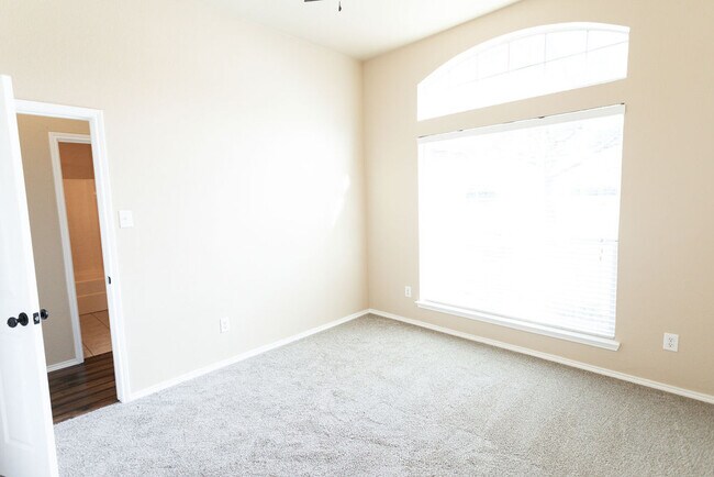 Building Photo - 1912 Cancun Dr