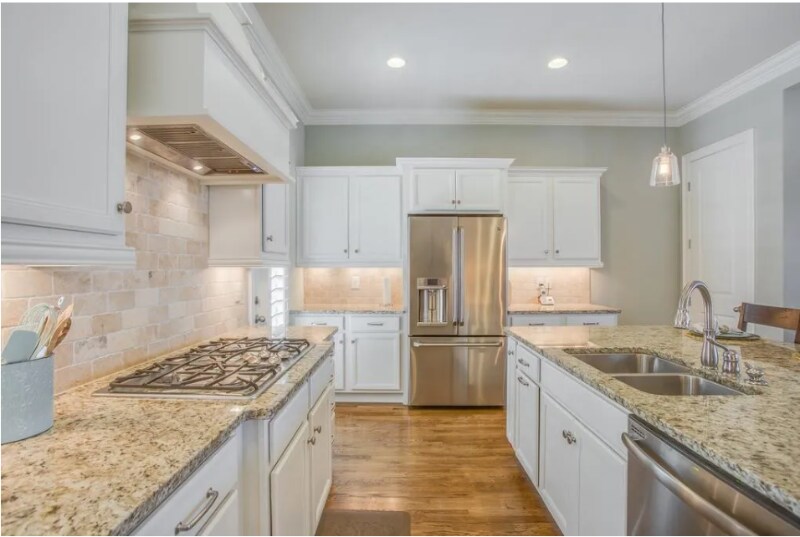 Building Photo - 147 Hobbs Dr