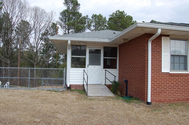 Building Photo - 123 Reedy Fork Rd