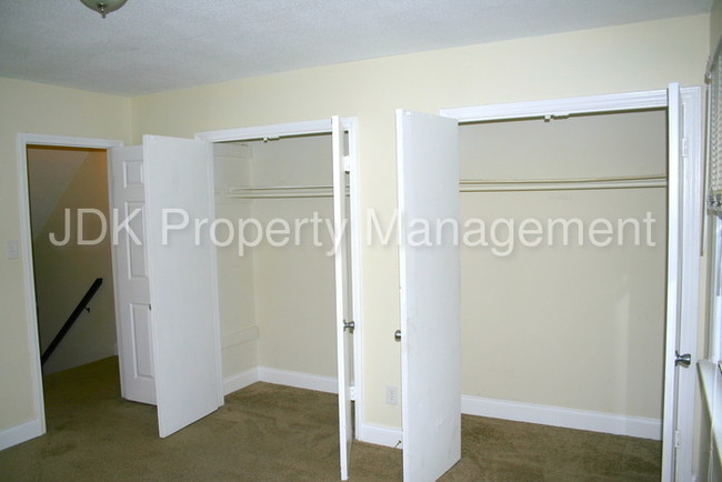 Building Photo - Apartment 2 of Mebane Downs Townhomes
