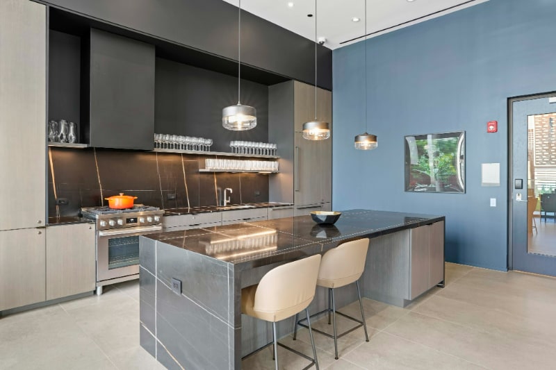 Building Photo - 245 W Polk St